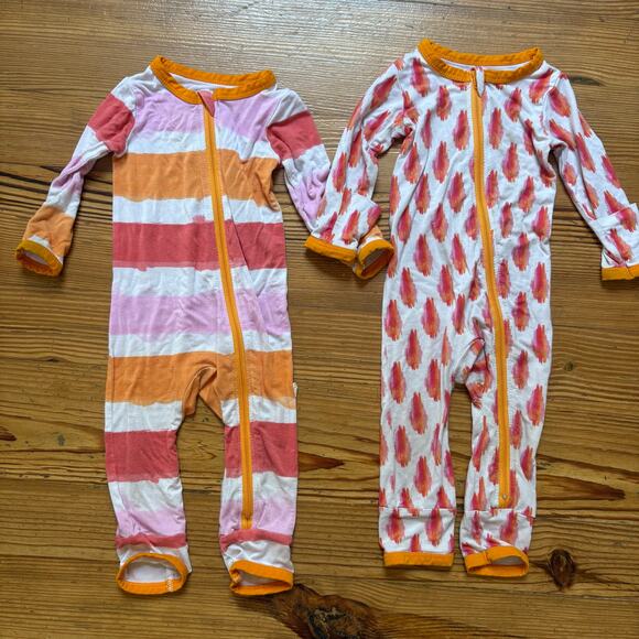 Kozi & Co orange red pattern bamboo full zip bodysuit pajamas SIZE 6-12M - Picture 1 of 7